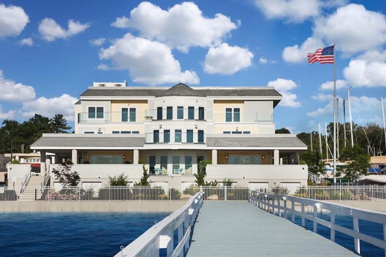 Fathoms Hotel & Marina Port Washington Eksteriør billede